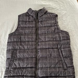 The Gap puffer vest, plaid